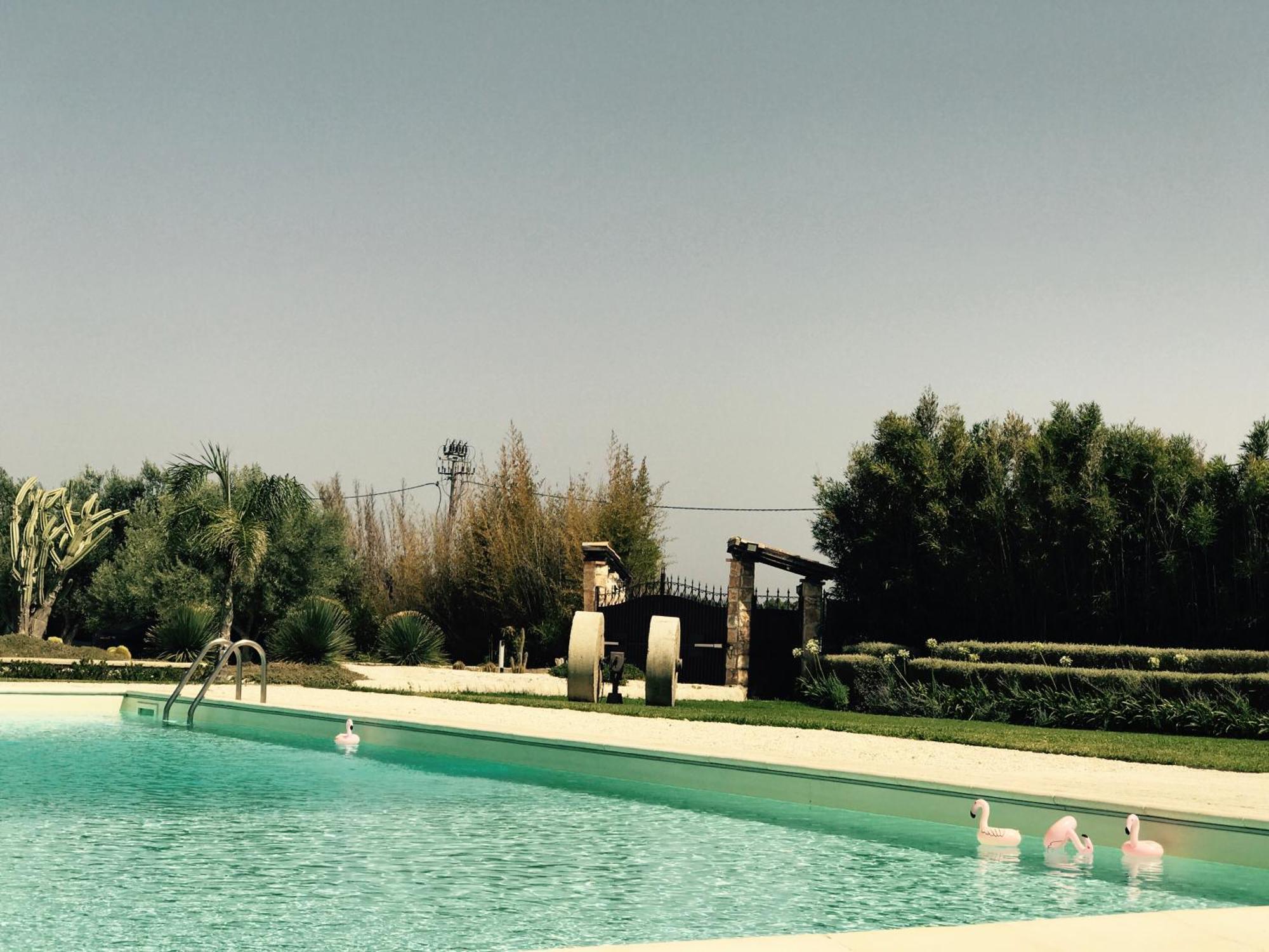 Mythos Holidays & Events Syracuse Bagian luar foto